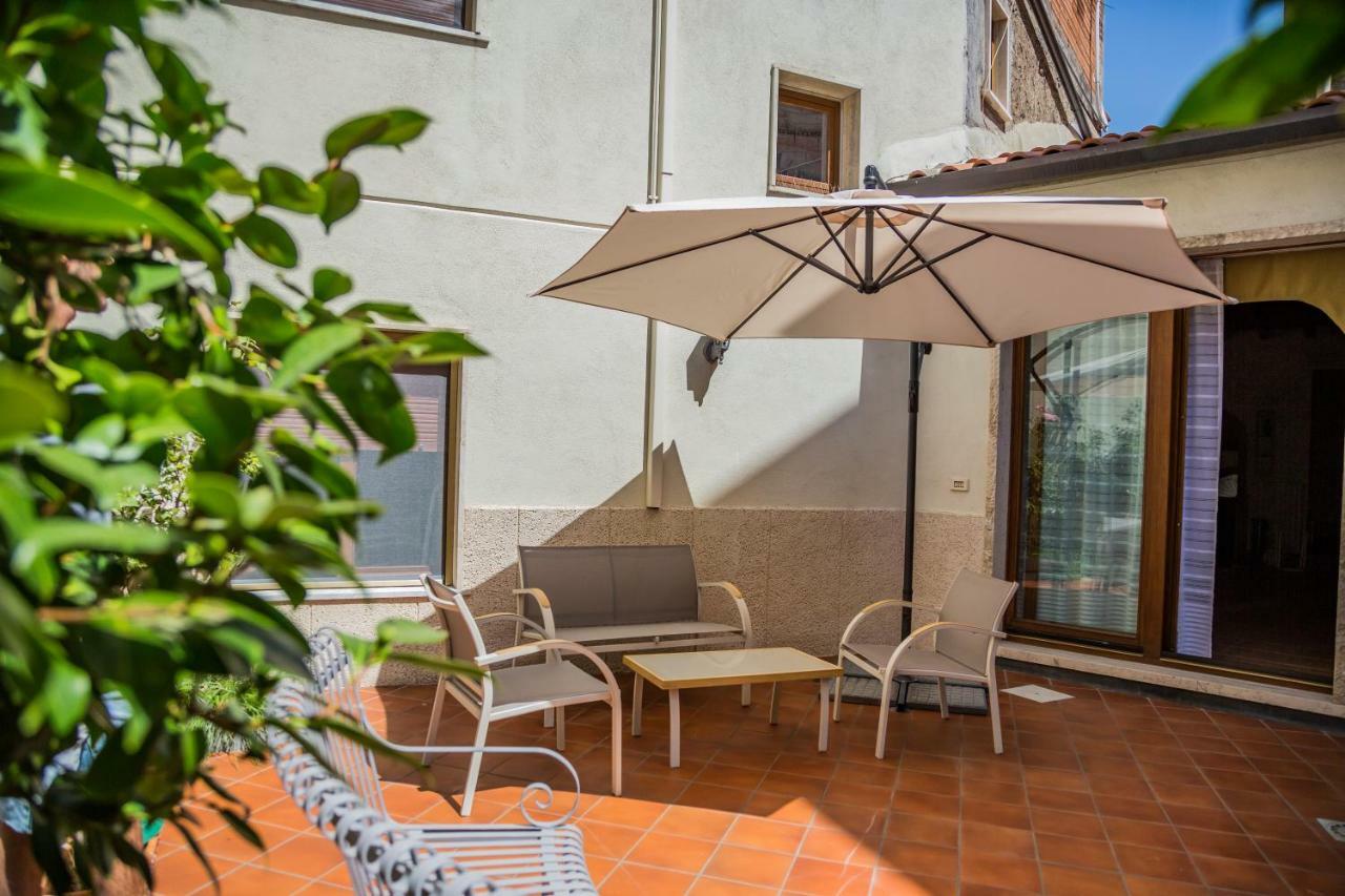 B&B Cortile Aurora 브론테 외부 사진